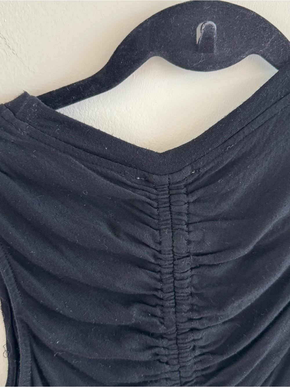 Superdown Ruched Cropped Tank - Picture 5 of 6